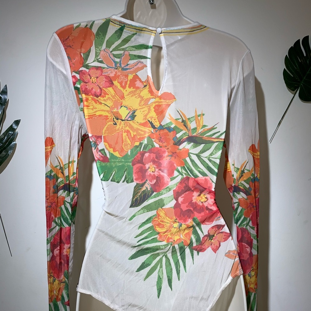 Top - Picture 7 of 12